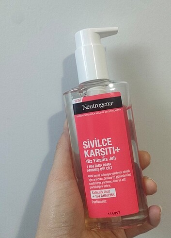 Neutrogena sivilce karşıtı yüz yıkama jeli