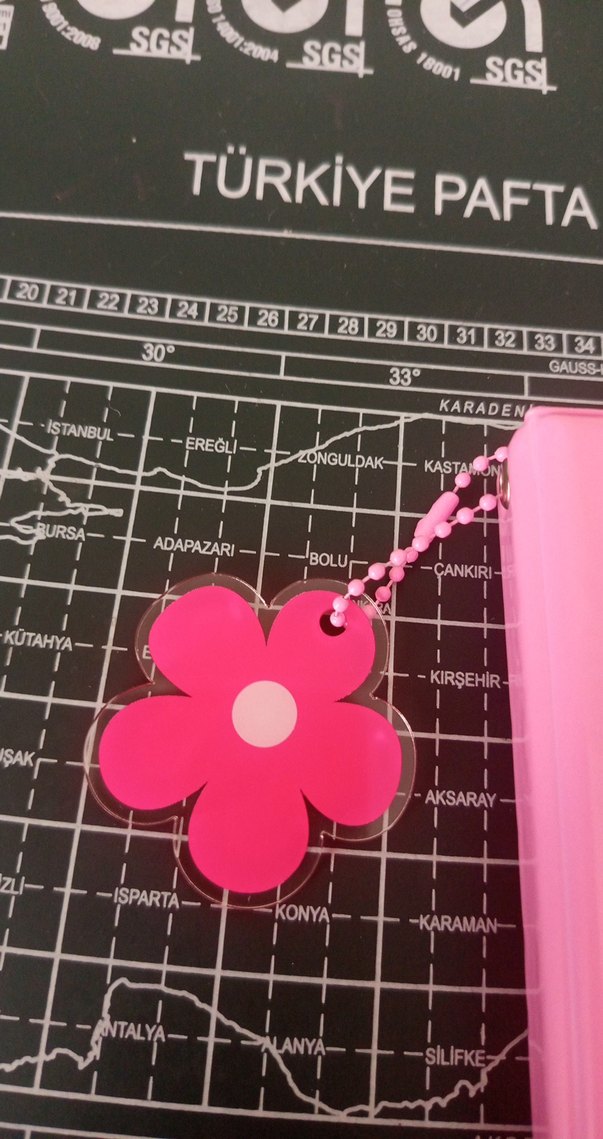 Pembe Parlak Kalp Pencereli Kız Aksesuarı - Görsel 2