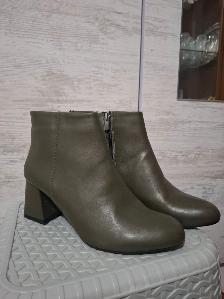 Bej Deri Kadın Topuklu Bot - Görsel 5