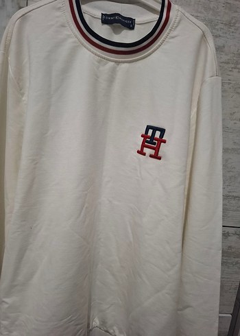 Tommy Hilfiger s
