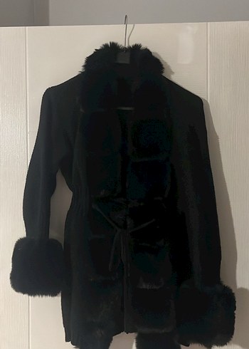 Kürklü Siyah Triko Hırka - Görsel 2