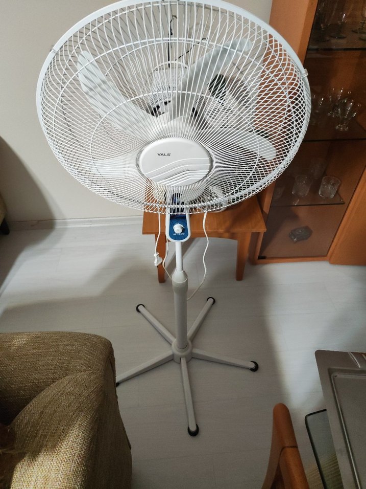 Beyaz Ayaklı Vantilatör - Görsel 5