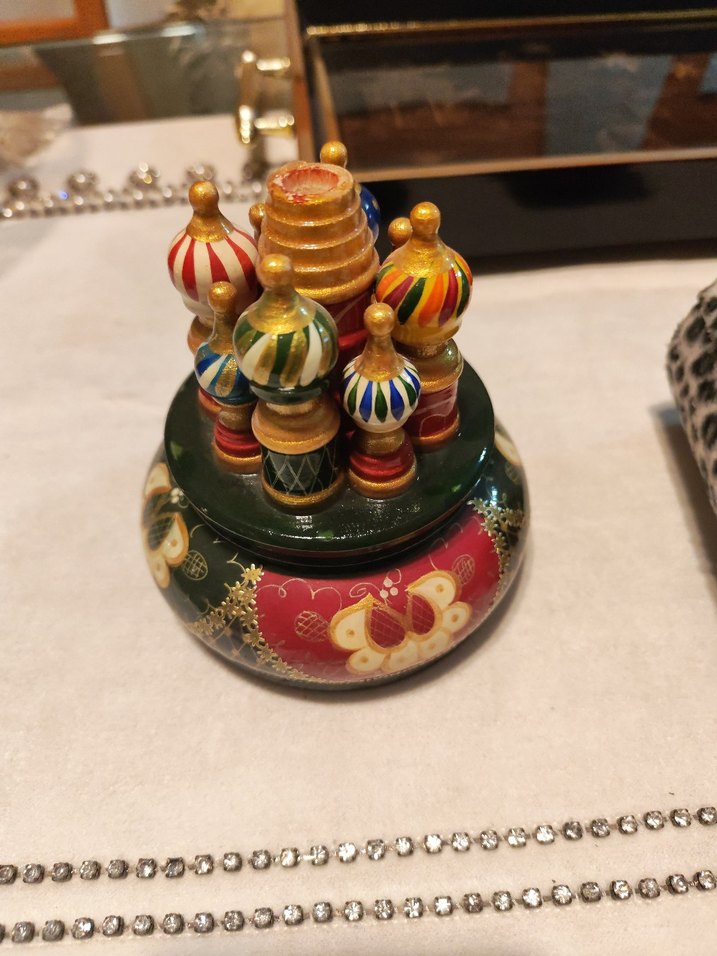 Renkli El Boyaması Figürin - Görsel 2