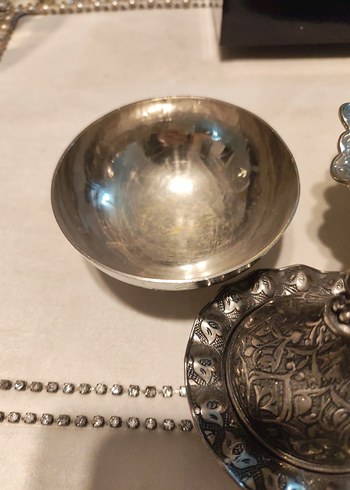 Nakışlı Parlak Altın Renkli Sofra Takımı - Görsel 6