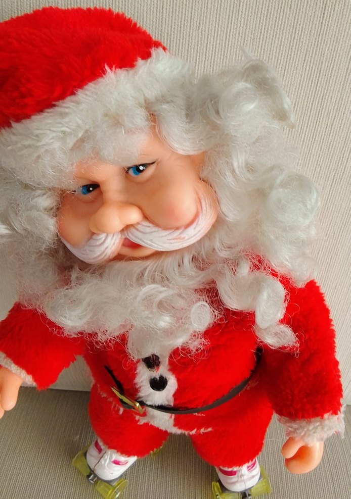 Patenli Kırmızı Noel Baba Figürü ve hediye Noel Baba - Görsel 2