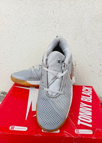 Beyaz Gri Bağcıklı Basketbol Ayakkabısı orijinal - Görsel 2