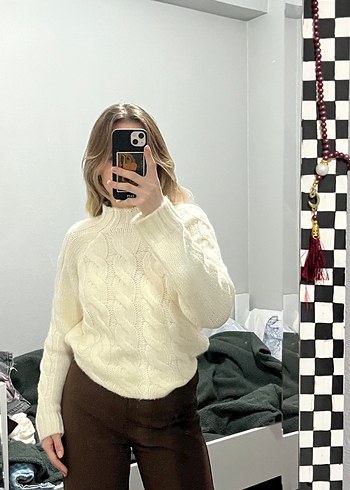 Beyaz Örgü Boğazlı Kadın Kazak - Görsel 3