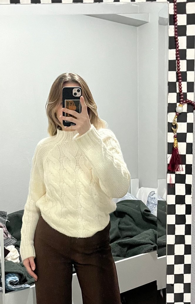 Beyaz Örgü Boğazlı Kadın Kazak - Görsel 3