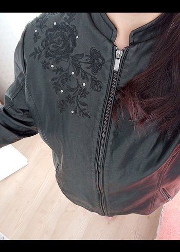 LC Waikiki Siyah Deri Biker ceket - Görsel 4