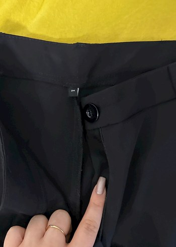 Siyah Rahat Kesim Midi Kadın Kumaş Pantolon - Görsel 3