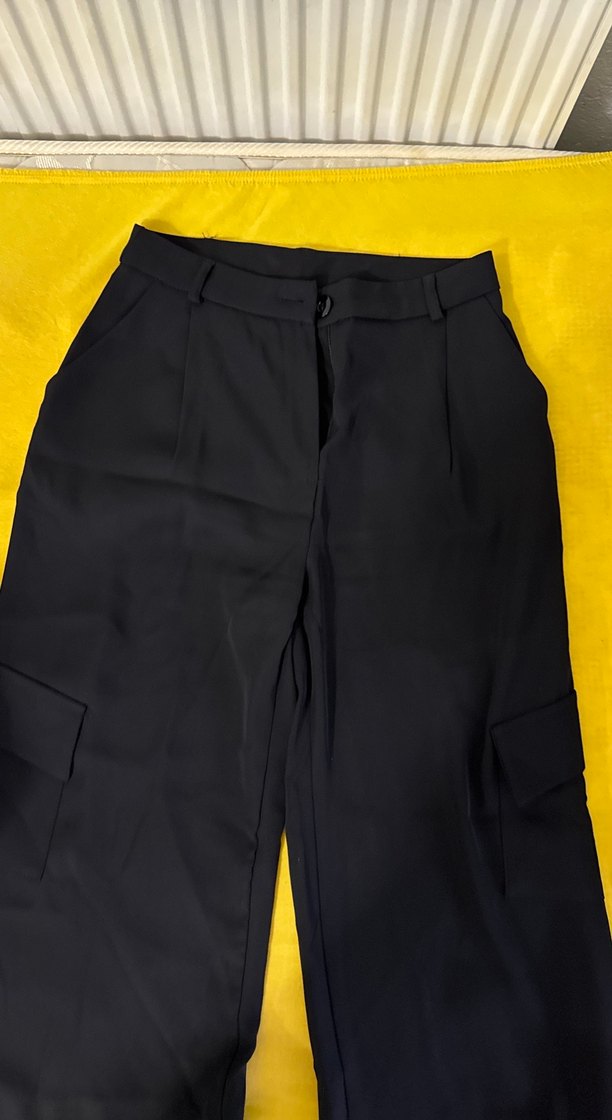 Siyah Rahat Kesim Midi Kadın Kumaş Pantolon - Görsel 2