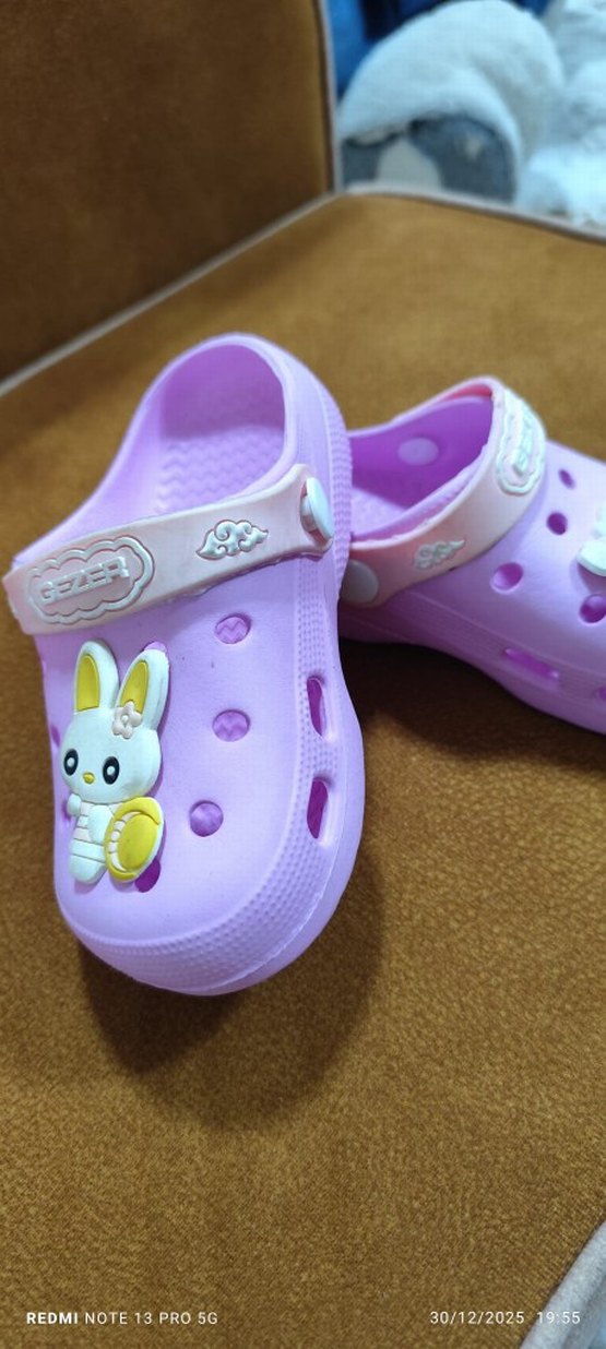 pembe Cırt Cırtlı Kız Çocuk Terliği - Görsel 2