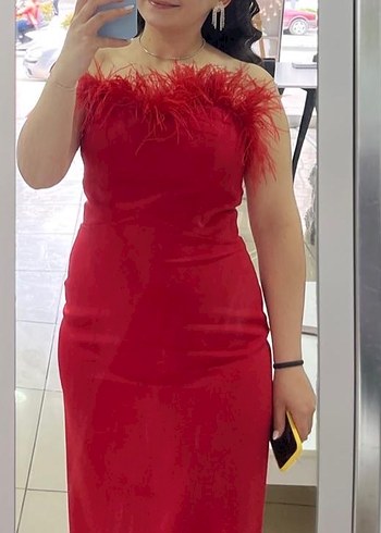 Kırmızı Tüylü Straplez Midi Abiye Elbise - Görsel 2