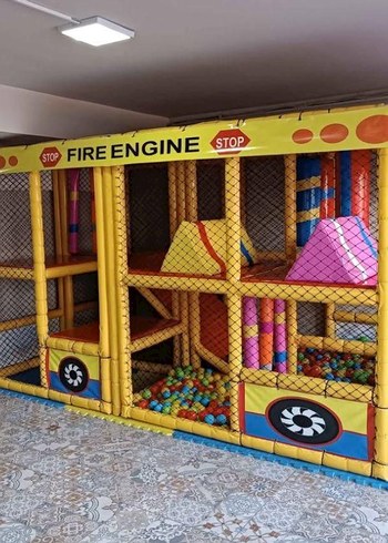 Sarı Renkli Çocuk Oyun Alanı - Görsel 2