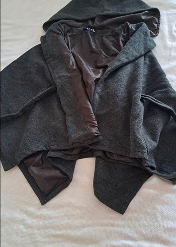 Haki Drape Detaylı Midi Kaban - Görsel 2