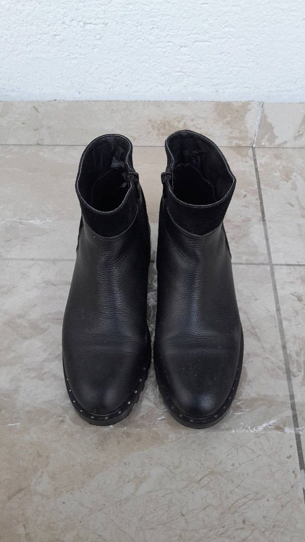 Siyah Zincir Detaylı Biker Kadın Bot - Görsel 2