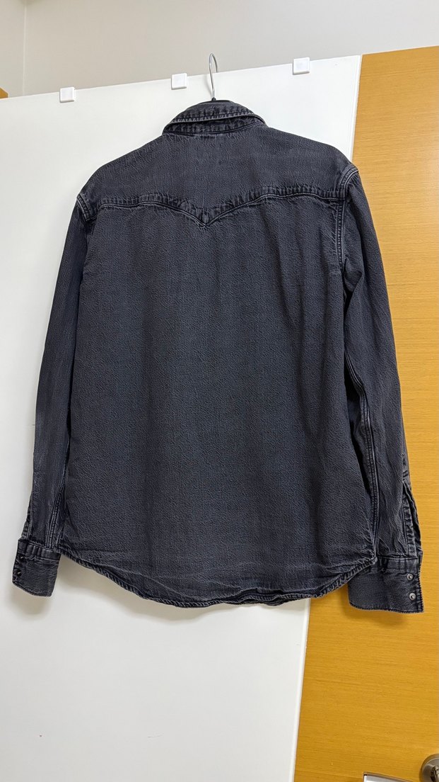 Levi's Koyu Gri Denim Gömlek — görsel 2/5