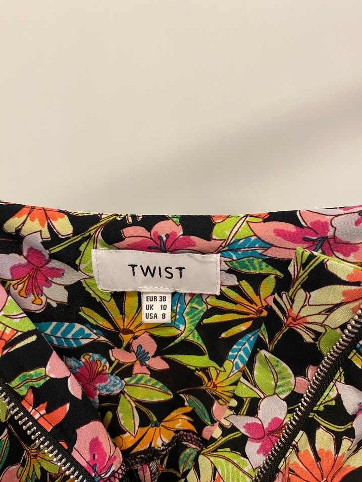 Çiçek Desenli Uzun Askılı Elbise - Görsel 3