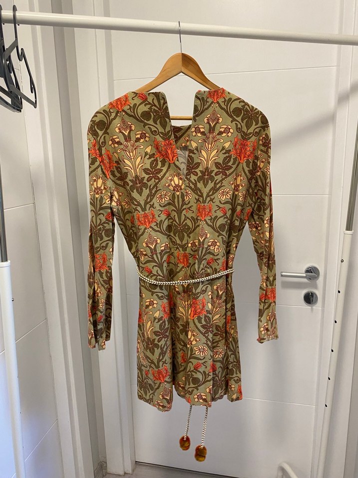 Çiçek Desenli Uzun Kollu mini keten elbise - Görsel 2