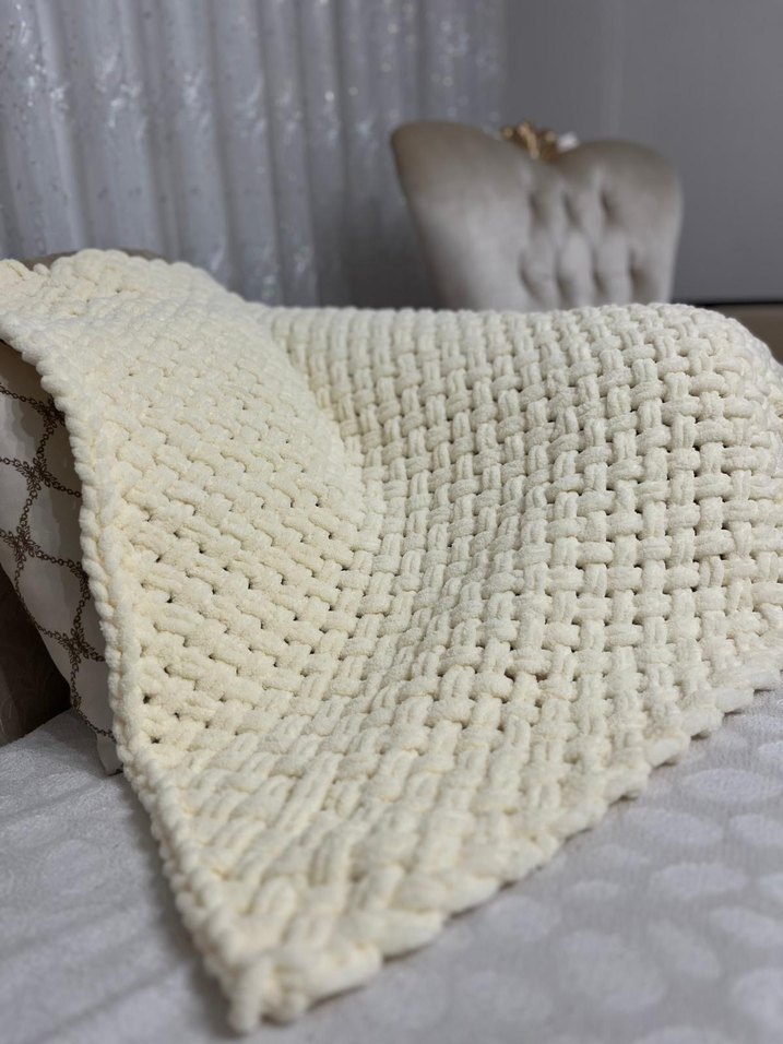 Beyaz Örgü Çocuk Battaniyesi - Görsel 3