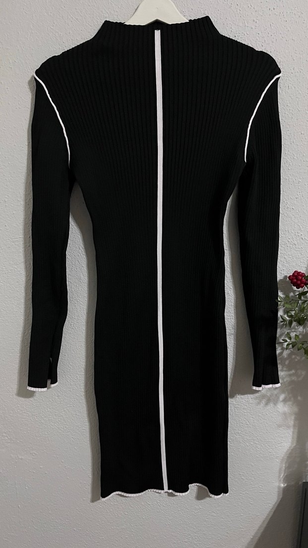 Uzun Kollu Siyah Gotik Uzun Elbise - Görsel 3