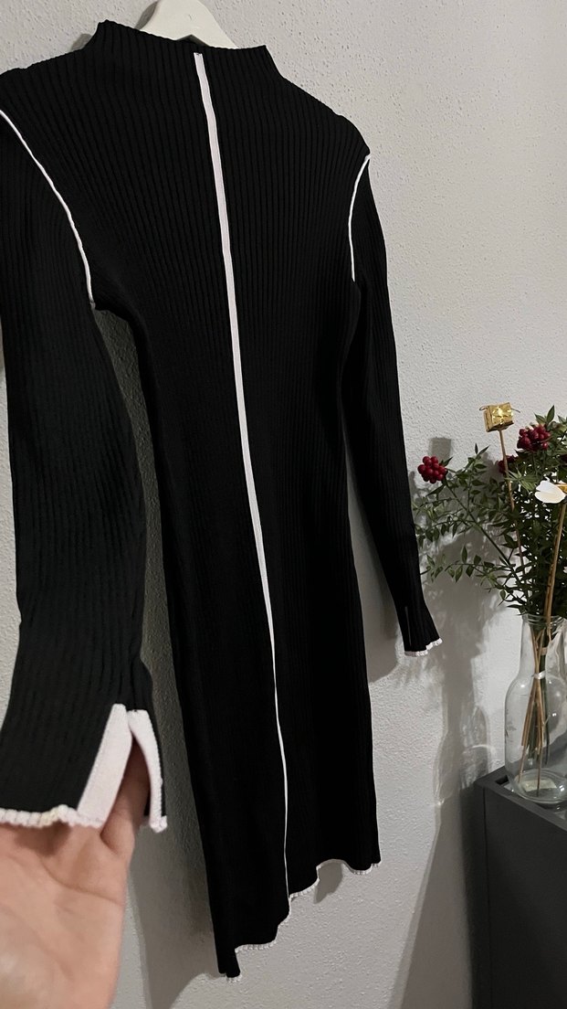 Uzun Kollu Siyah Gotik Uzun Elbise - Görsel 4