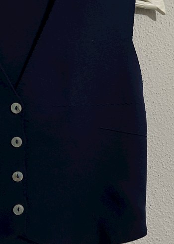 Düğmeli Lacivert V Yaka Kadın Yelek - Görsel 3