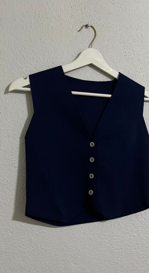 Düğmeli Lacivert V Yaka Kadın Yelek - Görsel 2
