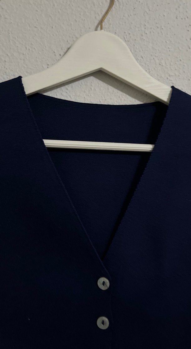 Düğmeli Lacivert V Yaka Kadın Yelek - Görsel 5