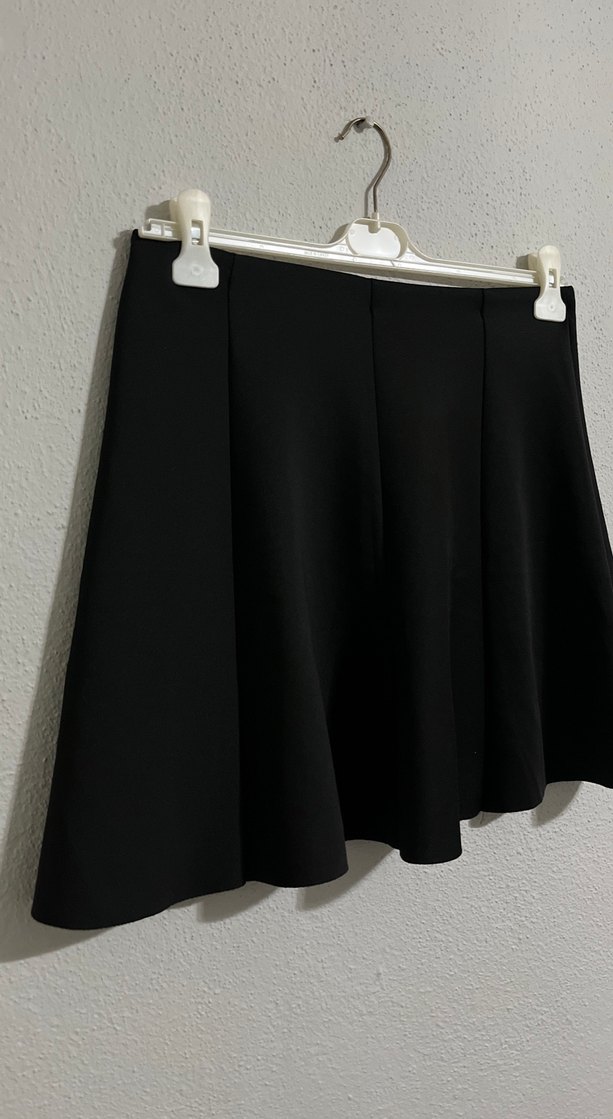 Kadın Siyah Piliseli Mini Etek - Görsel 2