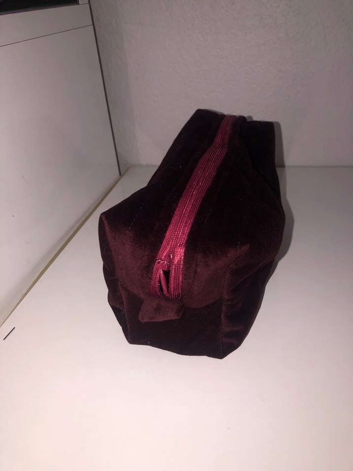 Fermuarlı Bordo Kadın Makyaj Çantası - Görsel 2