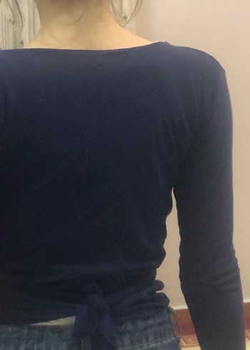 Kruvaze belden bağlamalı bluz - Görsel 4