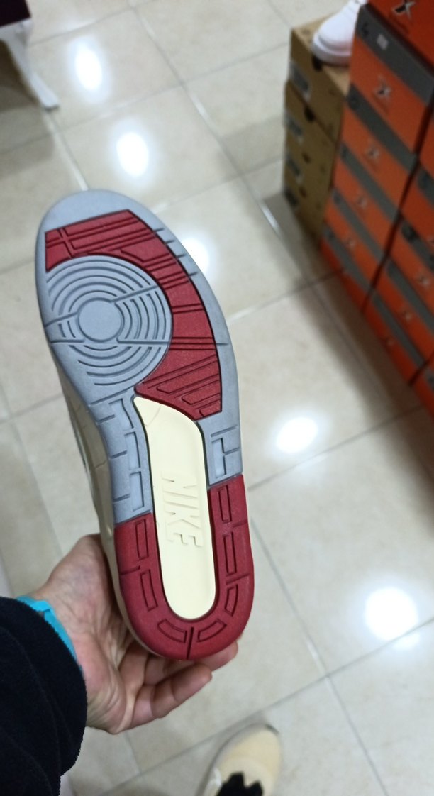 Beyaz Renkli Bağcıklı Basketbol Ayakkabısı - Görsel 4