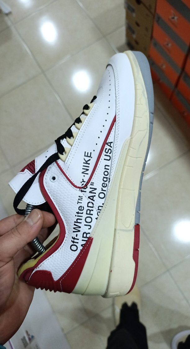 Beyaz Renkli Bağcıklı Basketbol Ayakkabısı - Görsel 2