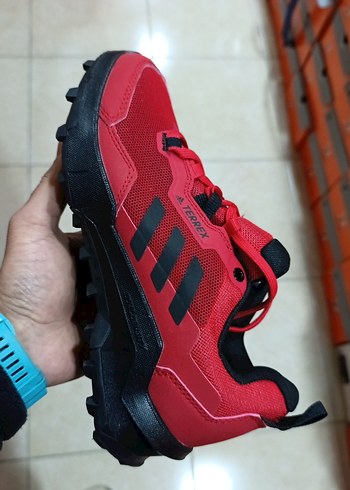 Adidas 40