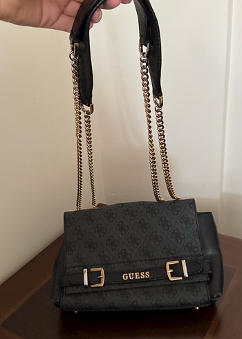 Guess Siyah Gri Kemer Detaylı Kadın Çanta - Görsel 2