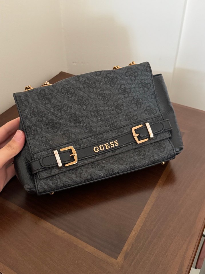 Guess Siyah Gri Kemer Detaylı Kadın Çanta - Görsel 5