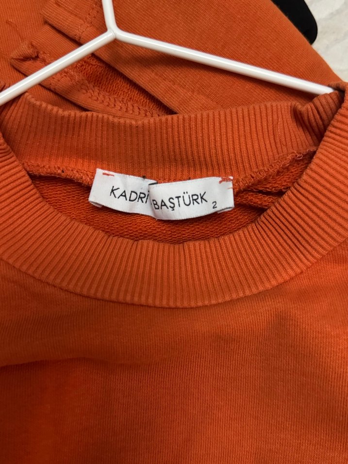 Turuncu Baskılı Kadın Sweatshirt - Görsel 3