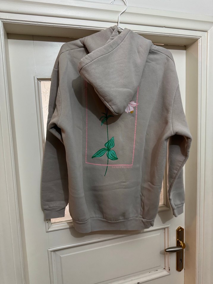 Gri Kapüşonlu Kadın Sweatshirt - Görsel 3