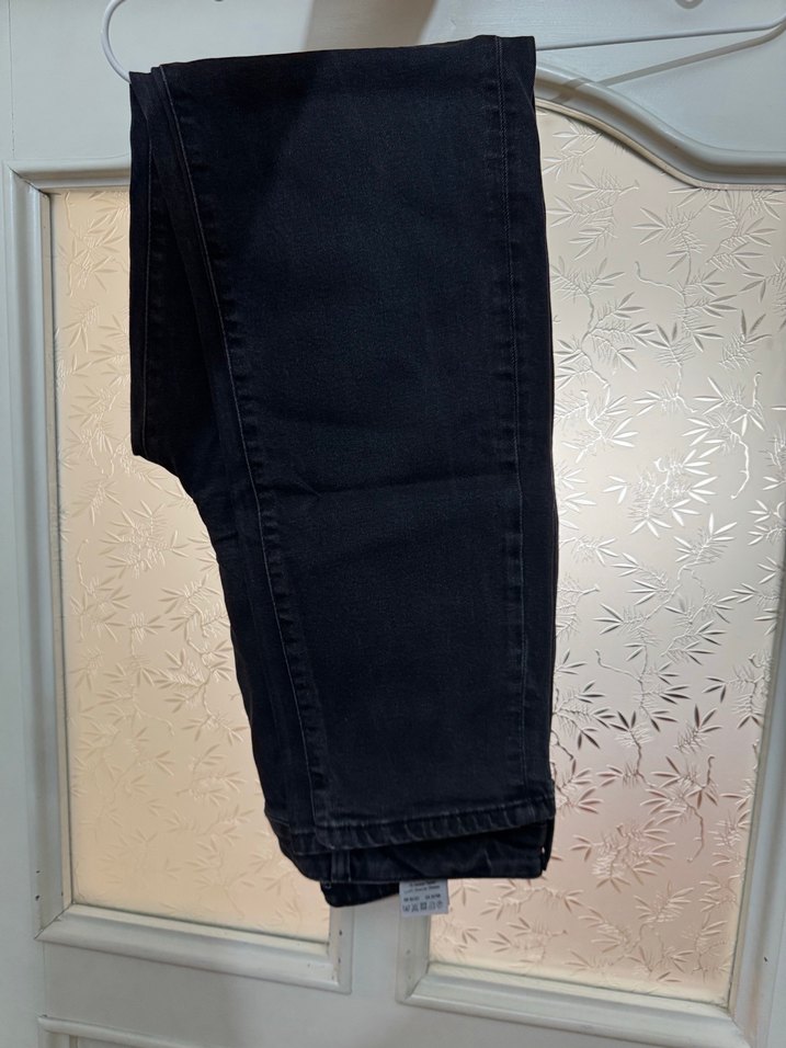 Kadın Siyah Darala Paça Kot Pantolon - Görsel 3