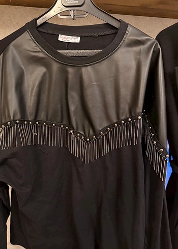 Zincir Detaylı Siyah Deri Sweatshirt - Görsel 2