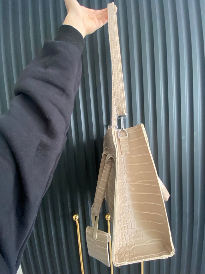 Bej Deri Yılan Desenli Kadın Çanta - Görsel 3