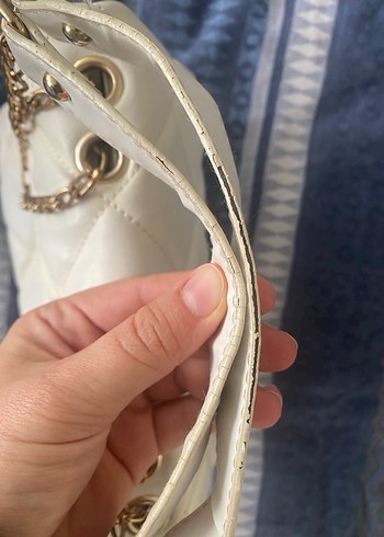 Zincir Detaylı Beyaz Kadın Deri Çanta - Görsel 6