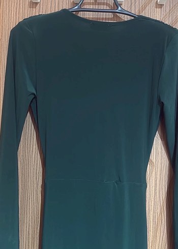 Uzun Kollu V Yakalı Drapeli Yeşil Elbise - Görsel 3