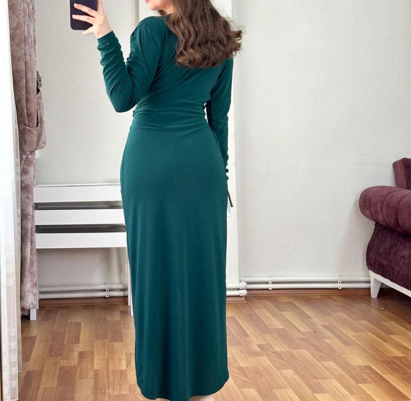 Uzun Kollu V Yakalı Drapeli Yeşil Elbise - Görsel 2