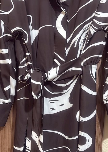 Kahverengi Batik Desenli Uzun Kadın Elbise - Görsel 3