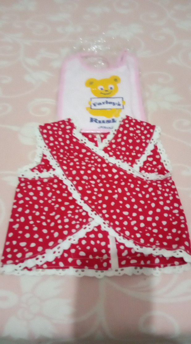 Renkli Baskılı Bebek Önlüğü - Kırmızı - Görsel 2