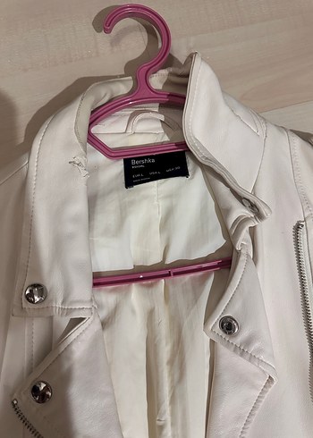 l Beden Bershka Beyaz Kemerli Kısa Deri Kadın Ceket