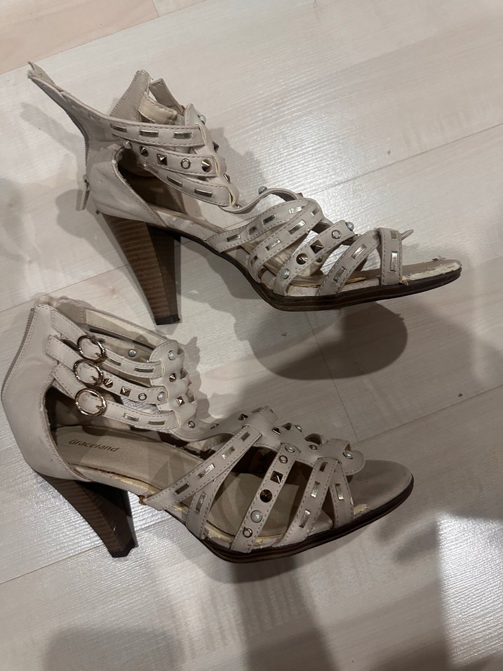 Bej Tokalı Dolgu Topuklu Kadın ayakkabı 40 - Görsel 2