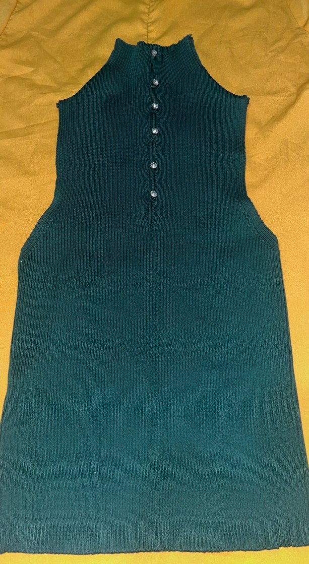 Taşlı  Kolsuz Yarım Boy yeşil bluz - Görsel 2